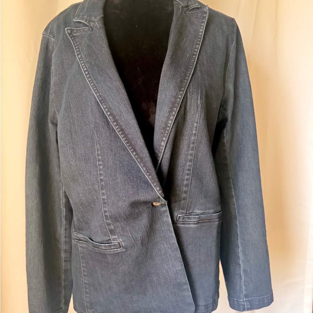 Gloria Vanderbilt Dark Blue Denim Blazer
